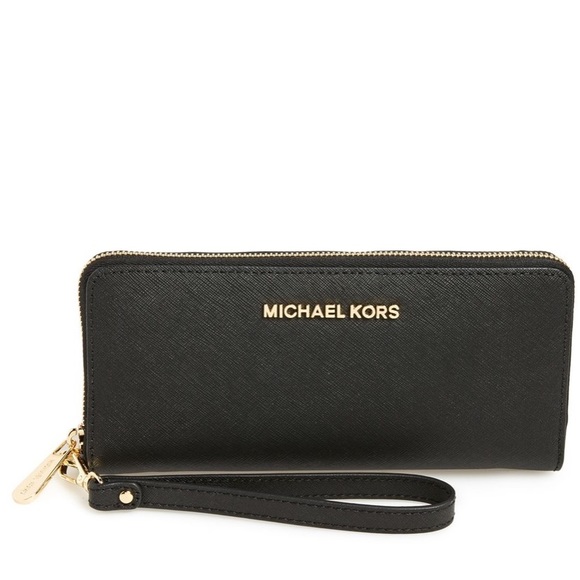 Michael Kors Accessories - Michael Kors Continental Wallet