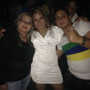 Meet your Posher, Mireya