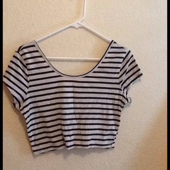 Stripped crop top - Picture 1 of 2