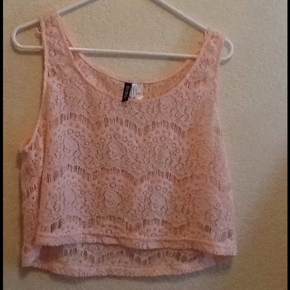 Pink crop - Picture 1 of 1