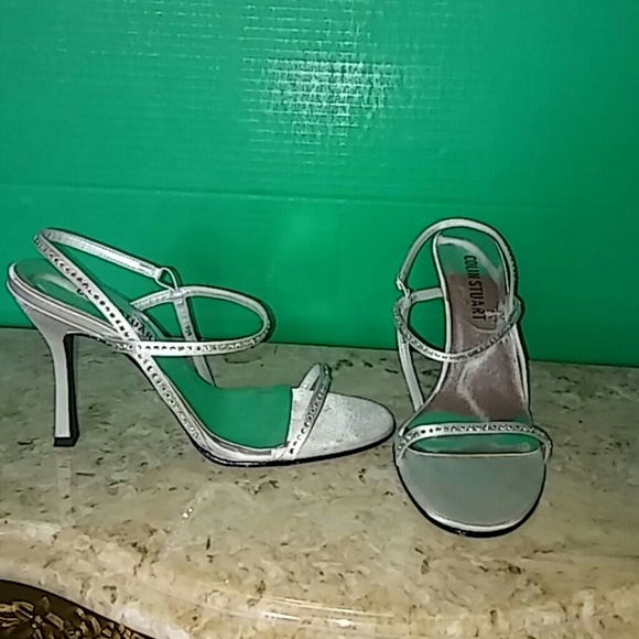 Shoes - Picture 1 of 4