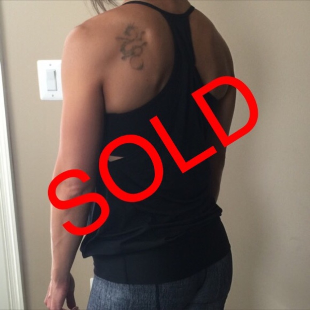 Lululemon tank, size 6