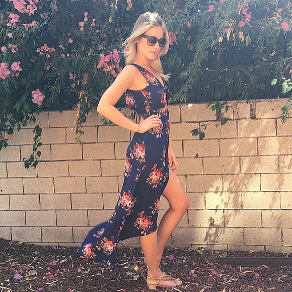 Navy Floral Dress - Picture 3 of 4