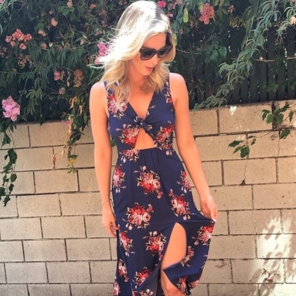 Navy Floral Dress - Picture 2 of 4