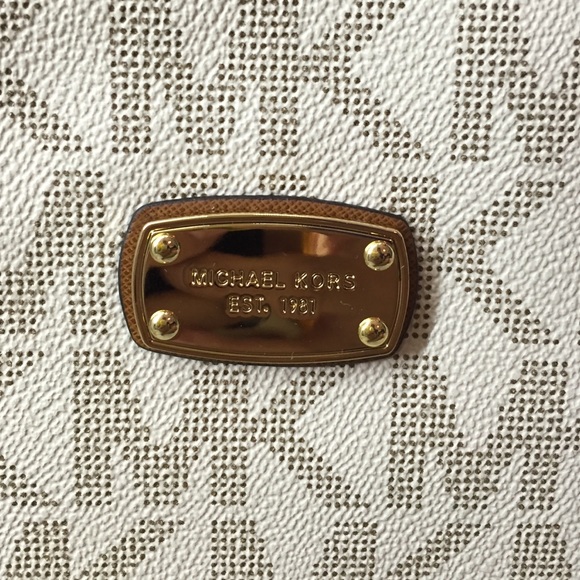 Michael Kors Jet Set Travel, Vanilla - Picture 2 of 3