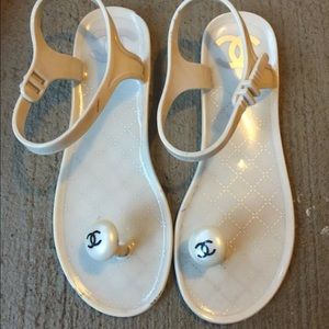 Authentic Chanel Jellies SZ 9