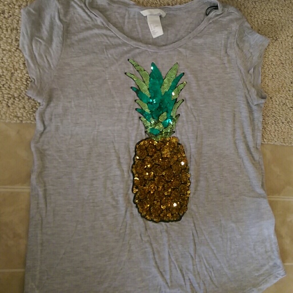 H&M pineapple tshirt