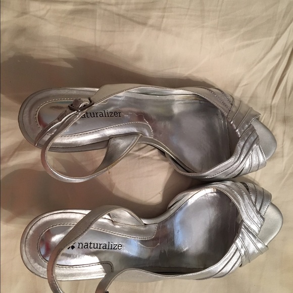 Fancy silver dress shoes 8 wide
