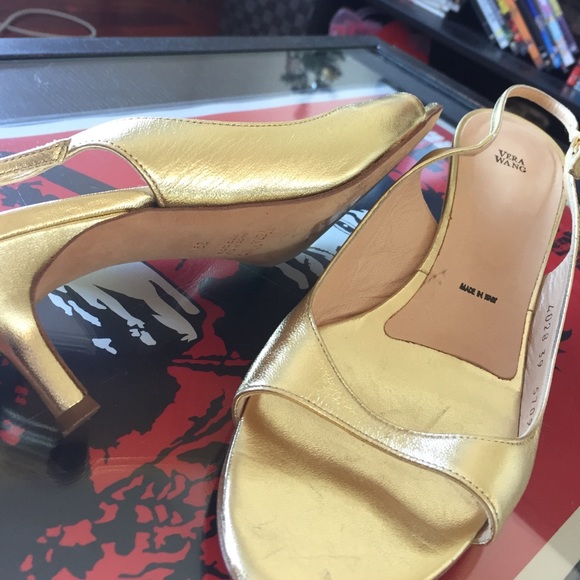 Vera Wang Kitten Heels Vintage