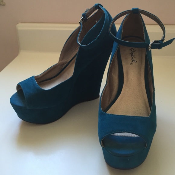 Qupid platform wedges