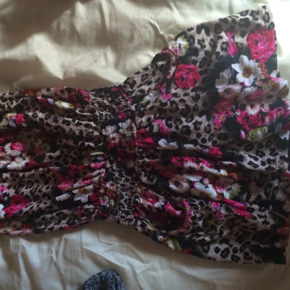 Romper - Picture 2 of 3