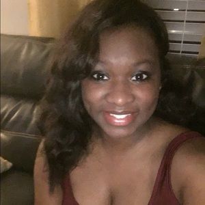 Meet your Posher, Rochelle