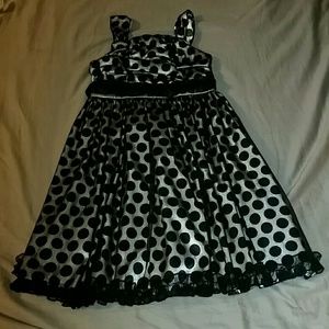 Girls dress size 7
