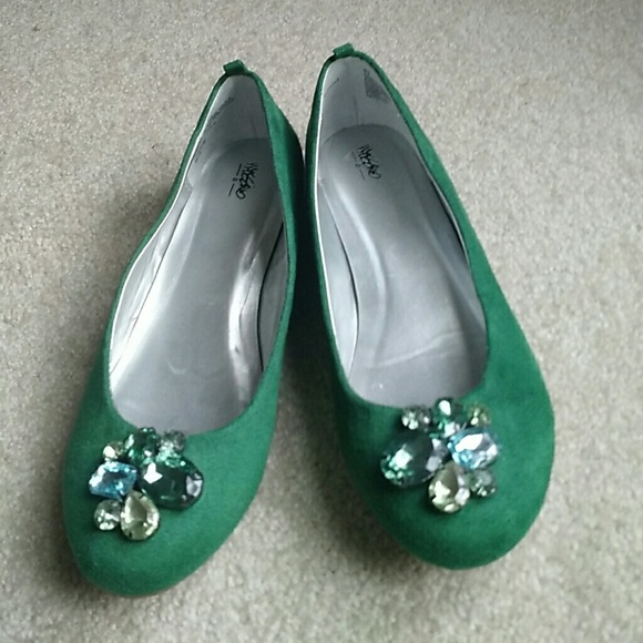 Mossimo green jeweled flats size 6.5
