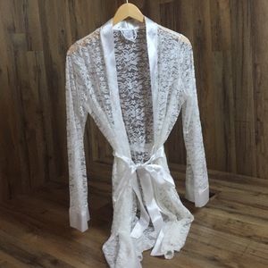 NWT white lace lingerie robe