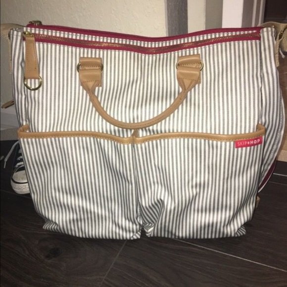 Skip hop french stripe