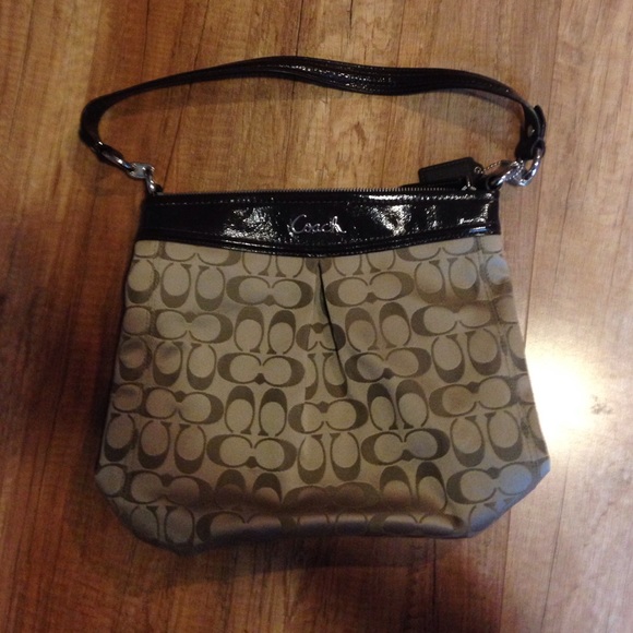 Brand new coach purse (authentic)