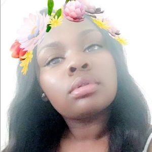 Meet your Posher, Tiara