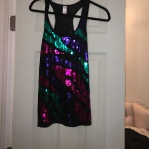 Sequin tank
