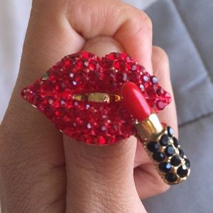 Lipstick and red lips Ring