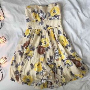 ACCEPTING OFFERS Strapless floral dress