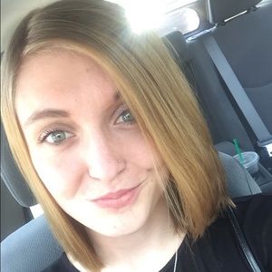 Meet your Posher, Lily