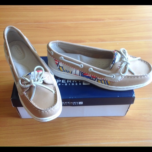 Sperry Shoes - NWT Sperry Top-Sider Angelfish Boat Shoe Size 8