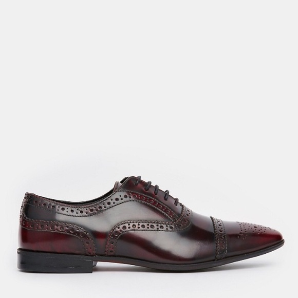 Burgundy brogues