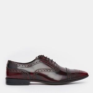 Burgundy brogues