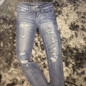 AE DISTRESSED JEGGINGS