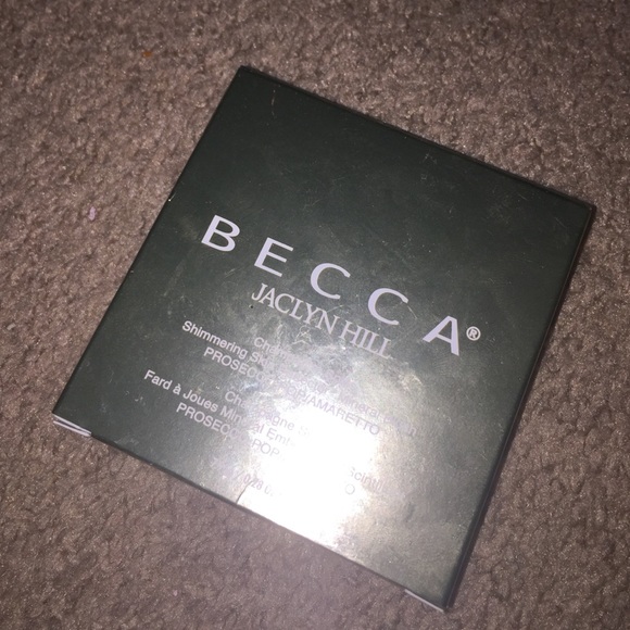 Becca x Jaclyn hill highlighter/blush