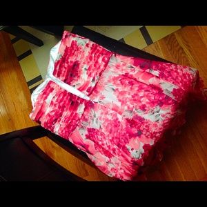 White House Black Market. floral silk dress NWOT