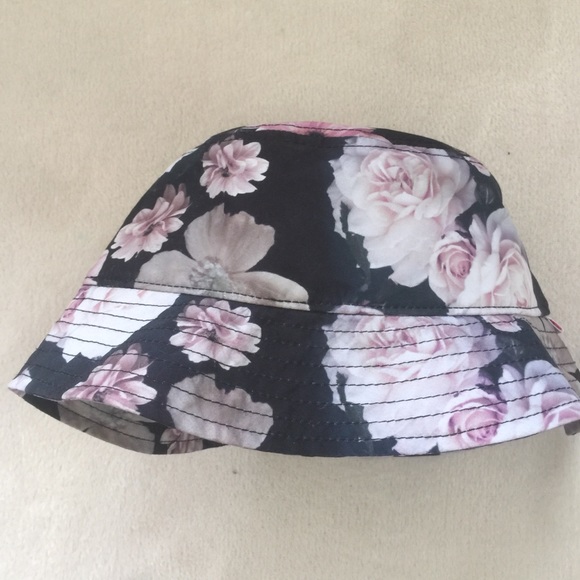 Bucket hat - Picture 2 of 4