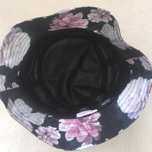 Bucket hat - Picture 3 of 4