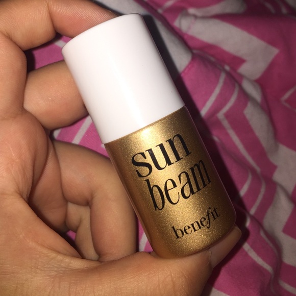 Sun beam highlighter by Benefit