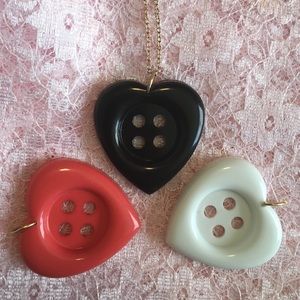 Marc by Marc Jacobs Plastic Heart necklace set