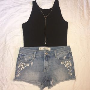 ABERCROMBIE: Light washed jean shorts