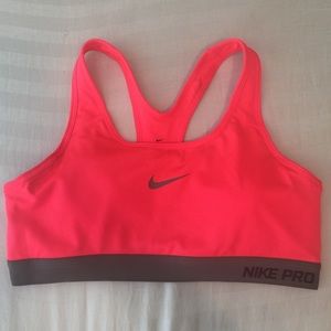Nike Pro sports bra