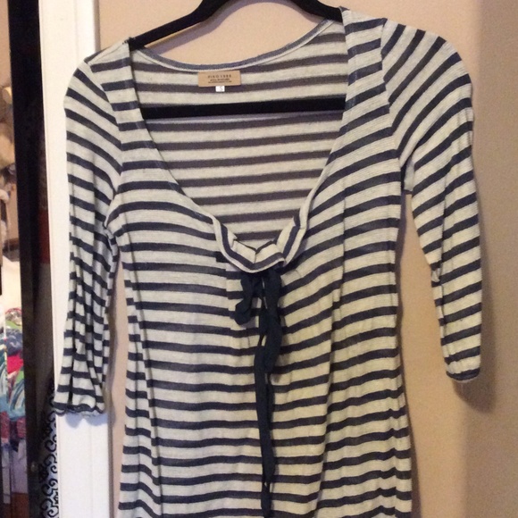 Quarter sleeved shirt