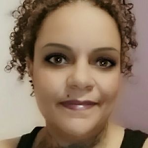 Meet your Posher, Cecily