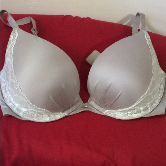 VS "fabulous" plunge bra!