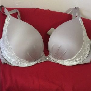 VS "fabulous" plunge bra!