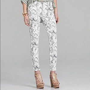 GUESS // Brittney Skinny Ankle Print Jean