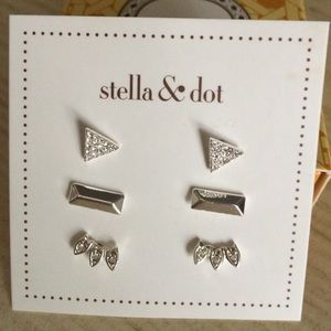Stella & Dot brand Aurora Stud Pack earrings