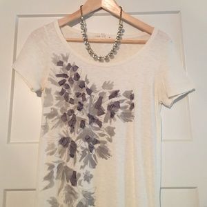 Small J Crew lightweight detailed tee