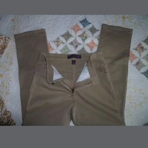 Gloria V.  colored jeans