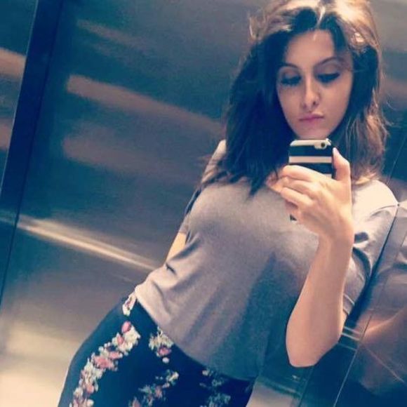 Meet your Posher, Amira