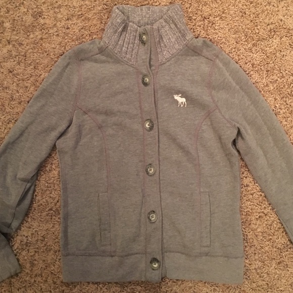 Abercrombie Gray button down sweatshirt