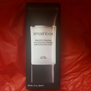 BNIB Smashbox Photo Finish Primer!