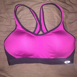 Duo Dry Champions Sports Bra